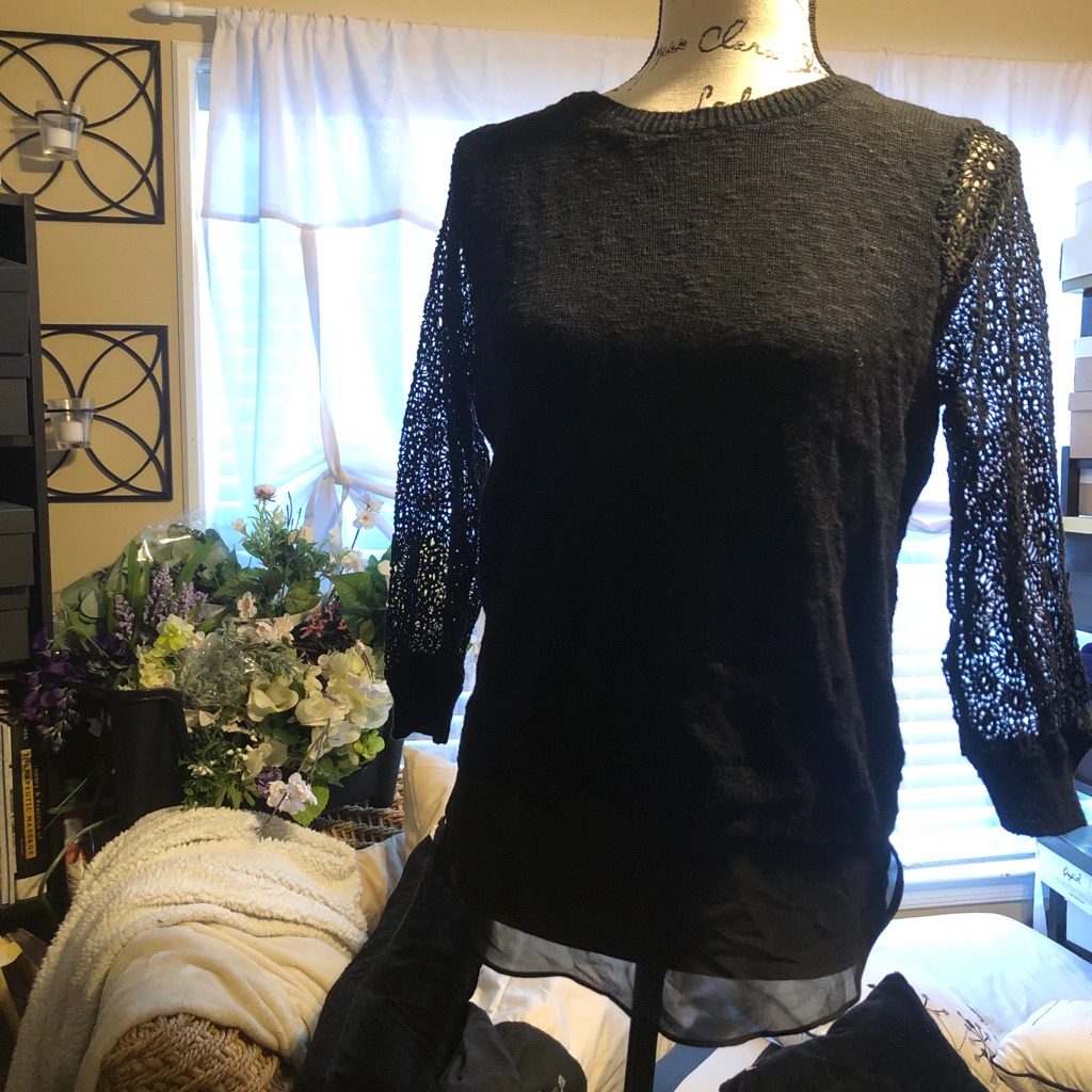 Lucky Brand Sweater Crochet Sleeves Size Med Blk